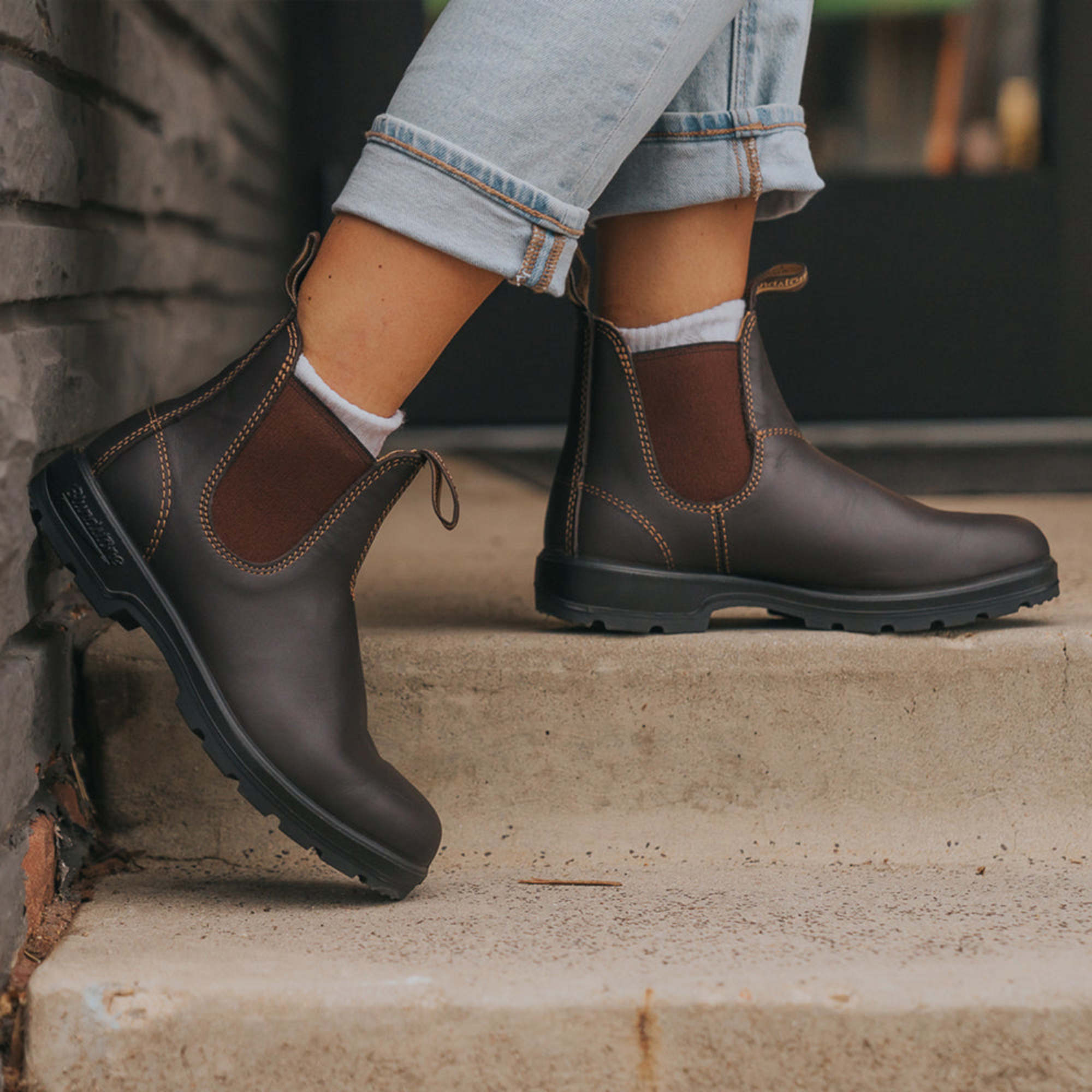 Women's Classics #550 - Image 9